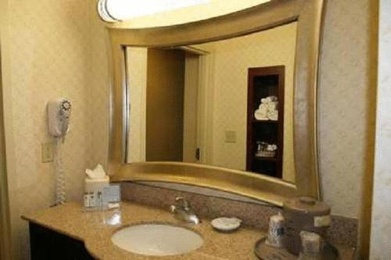 מלון ברנטווד Hampton By Hilton מראה חיצוני תמונה